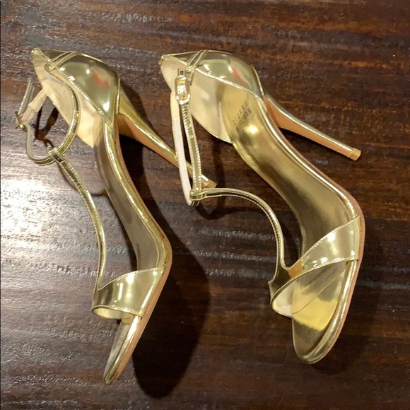 Women’s Stuart Weitzman Specchio style. - Picture 3 of 6